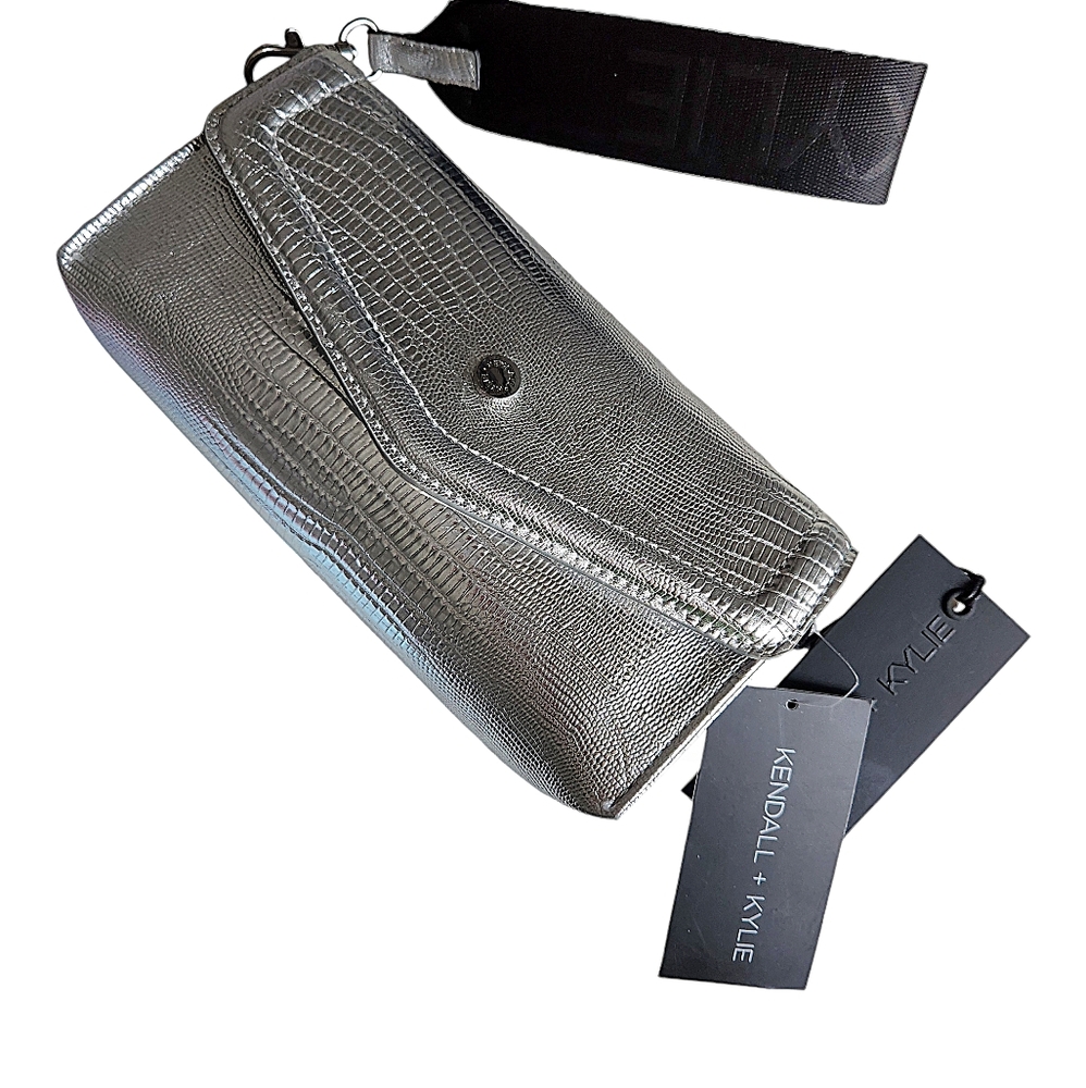 Kendall & Kylie Silver Metallic Shoulder Wristlet Clutch Bag Purse NWT